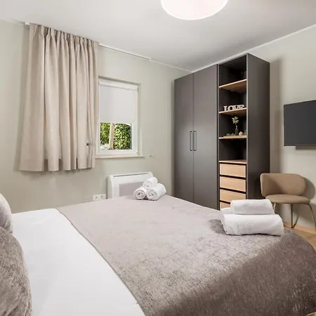 With A Parking Space - 23458 Apartment