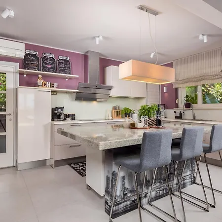 Apartman With A Parking Space - 23458 *